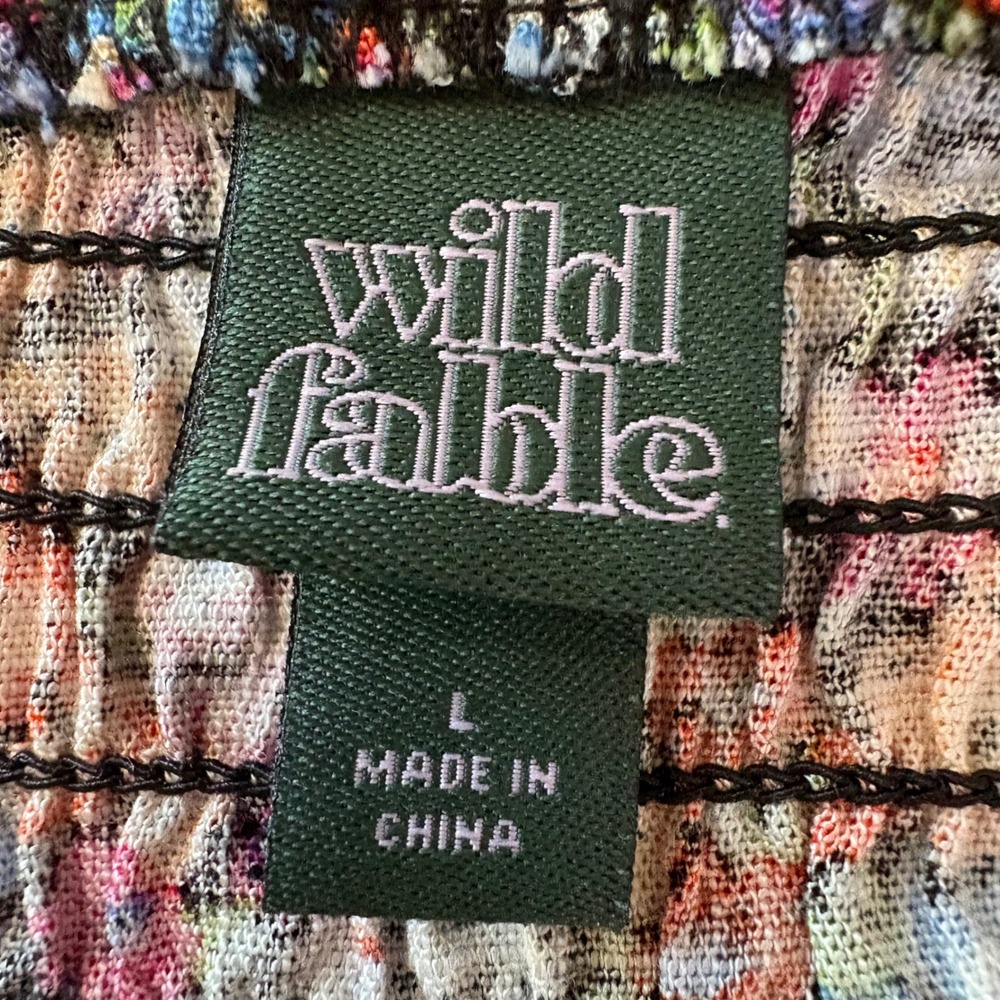 Wild Fable Womens Large Crop Top Multicolor Floral Ruched Front Smocked Back - Picture 4 of 5